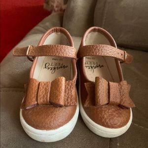 12/18m monkey feet 5.25inches